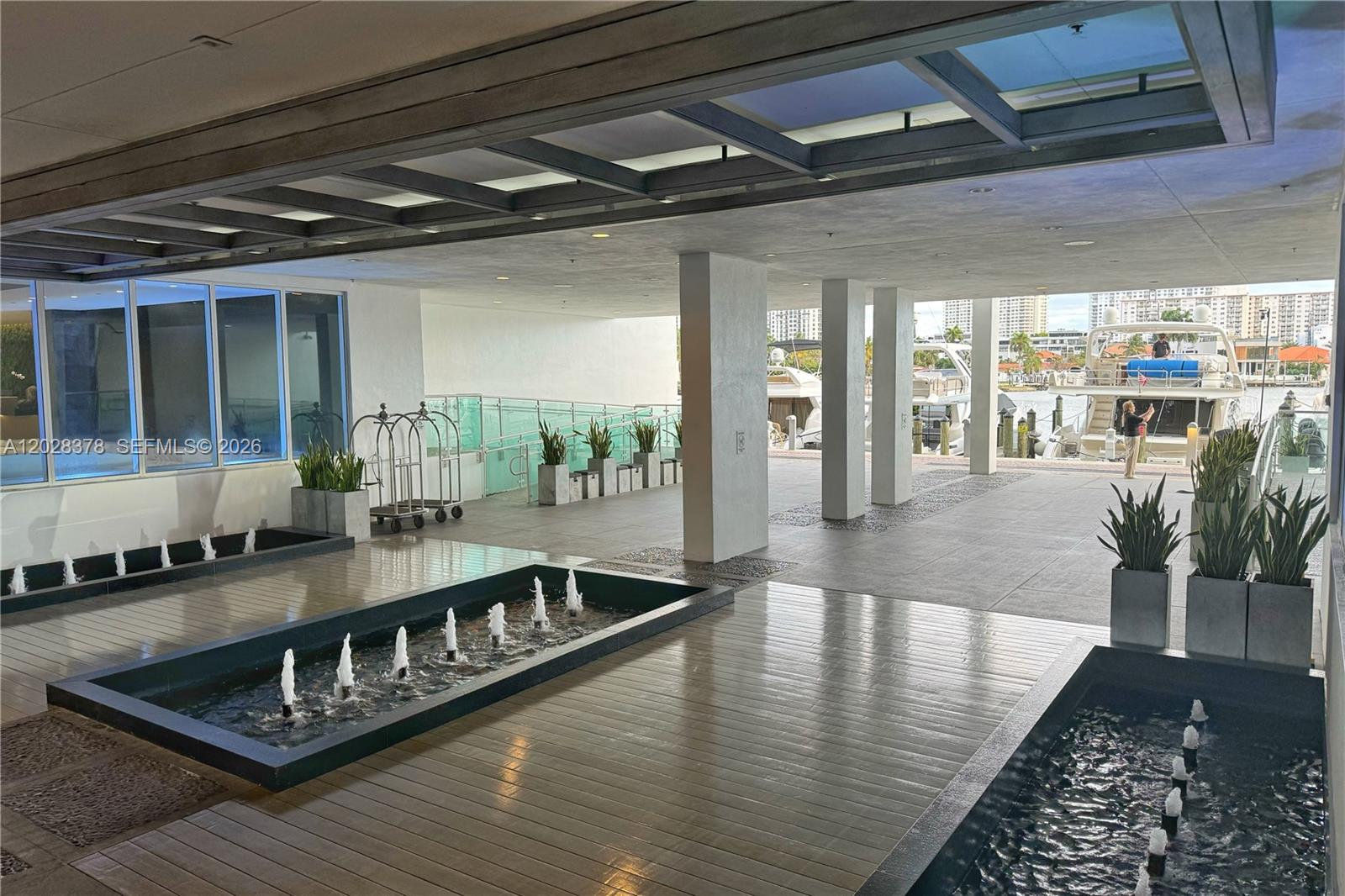 400 SUNNY ISLES CONDO WES - Residential Lease