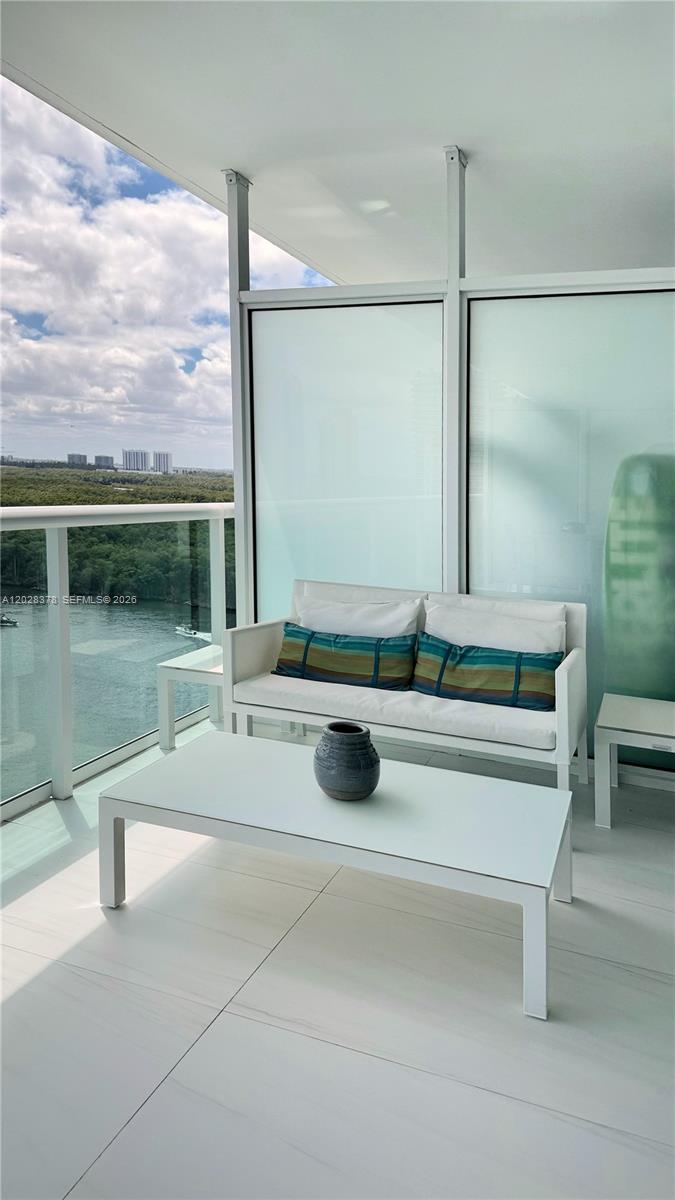 400 SUNNY ISLES CONDO WES - Residential Lease