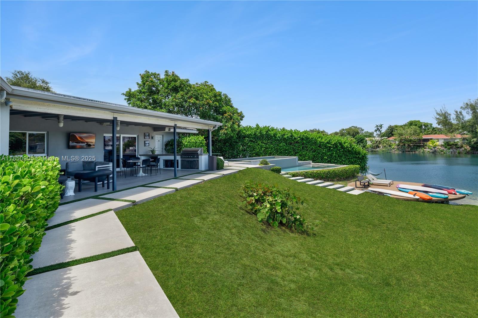 SKY LAKE - Residential