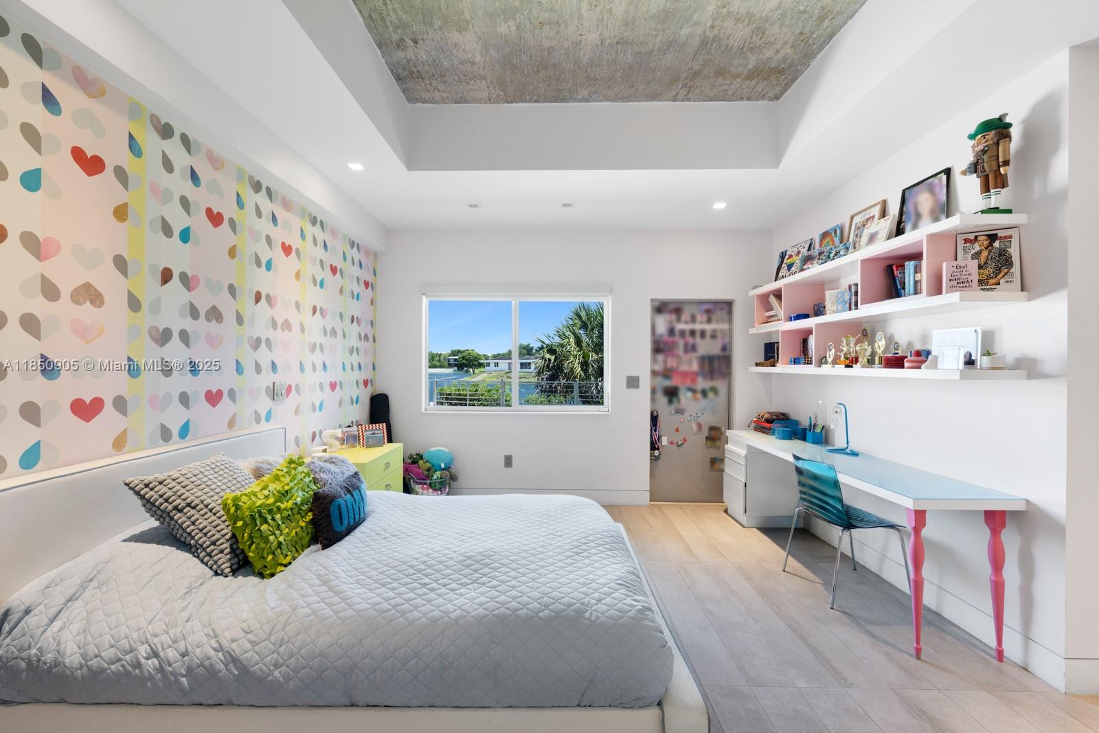 SKY LAKE - Residential