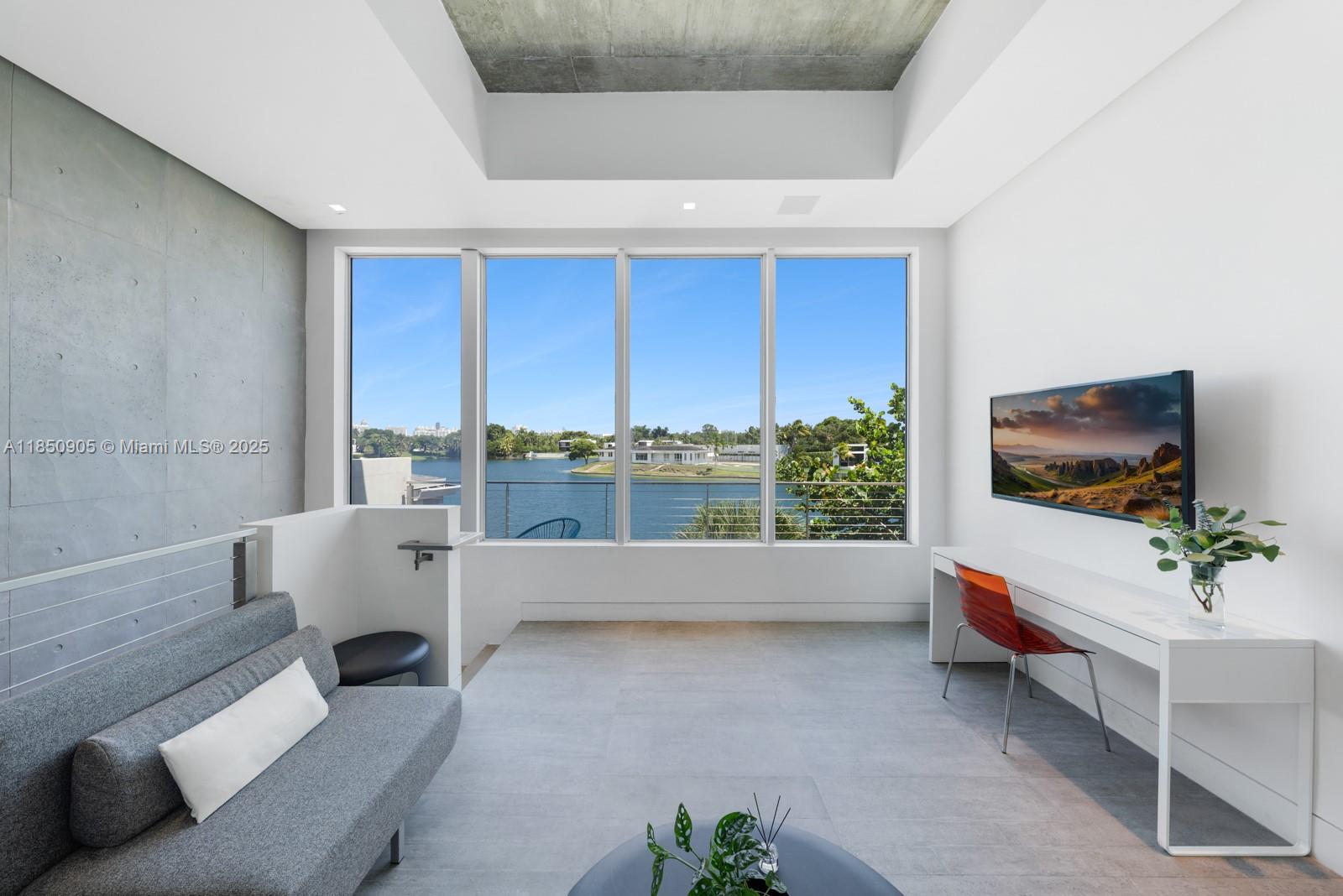 SKY LAKE - Residential