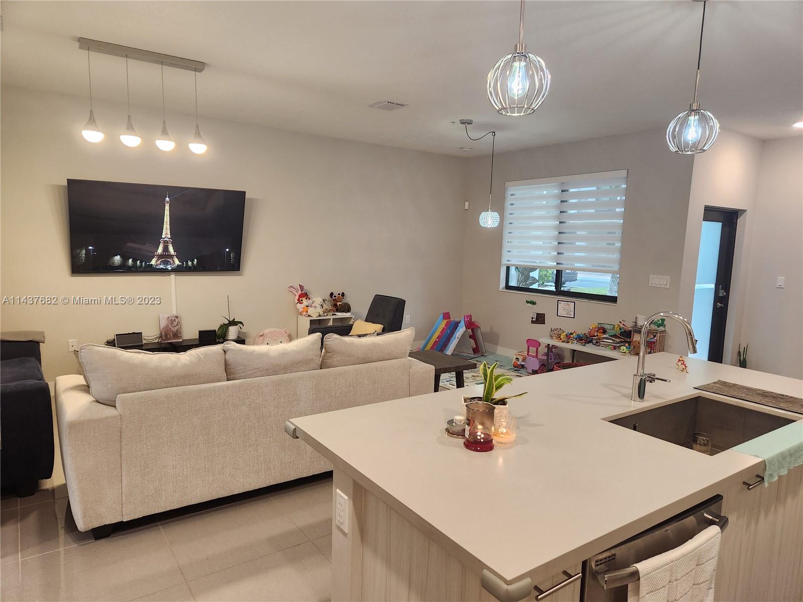 URBANA AT THE RESIDENCES - Residential Lease