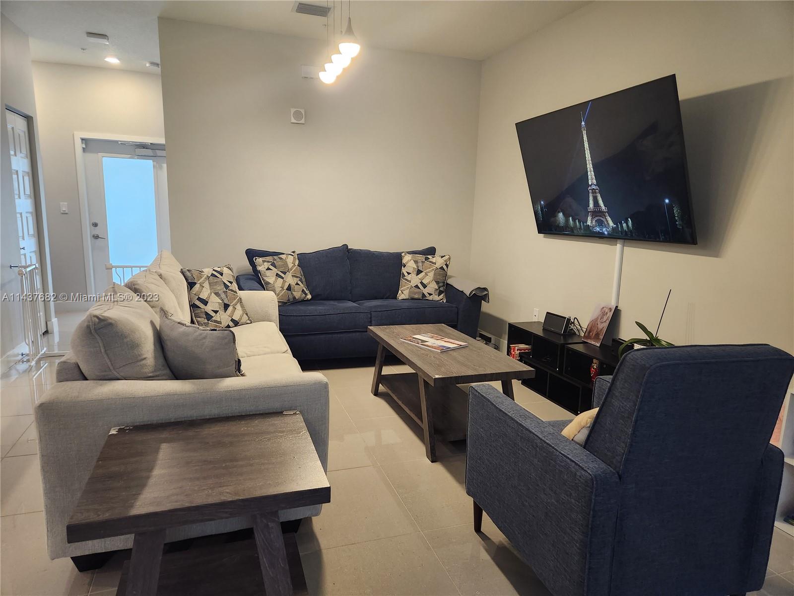 URBANA AT THE RESIDENCES - Residential Lease