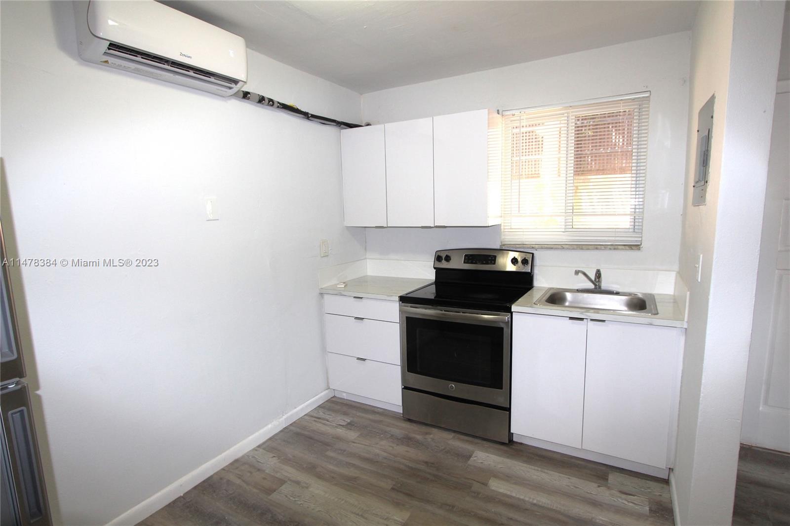 WOODSIDE - Residential Lease