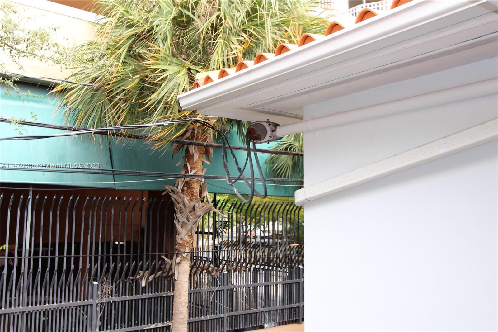 WOODSIDE - Residential Lease