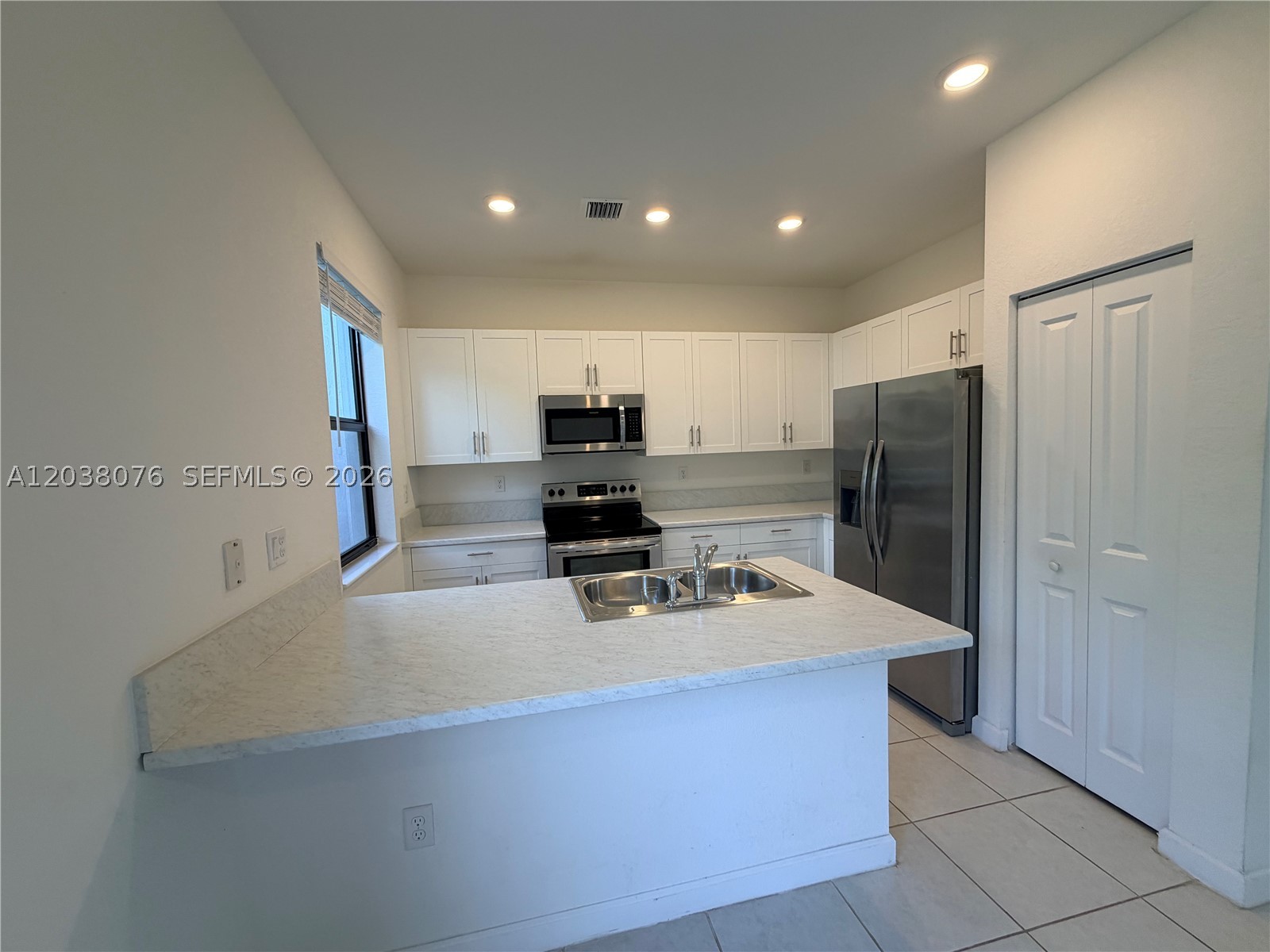 PINE ISLE - Residential