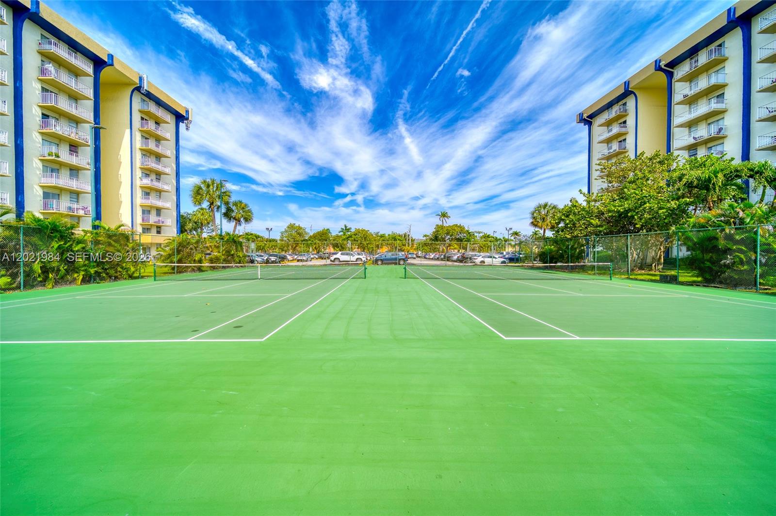 YOLANDA VILLAS CONDO - Residential