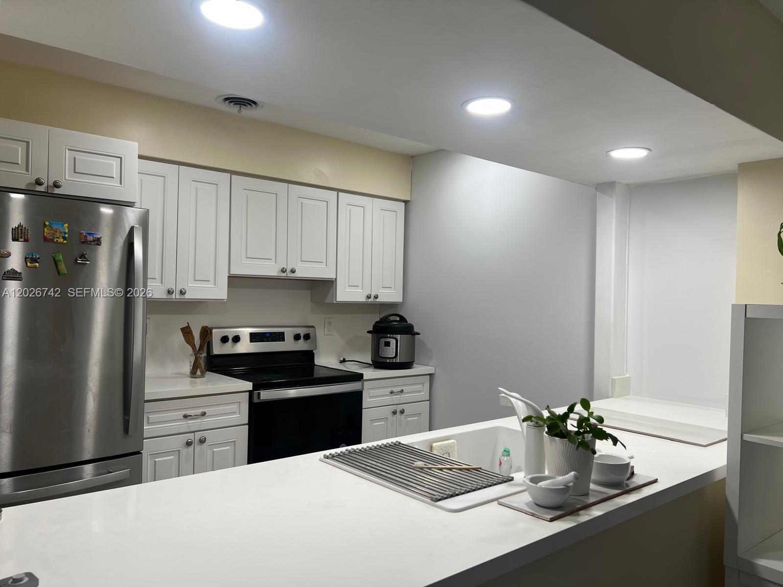 TAMARAC HILLS - Residential Lease