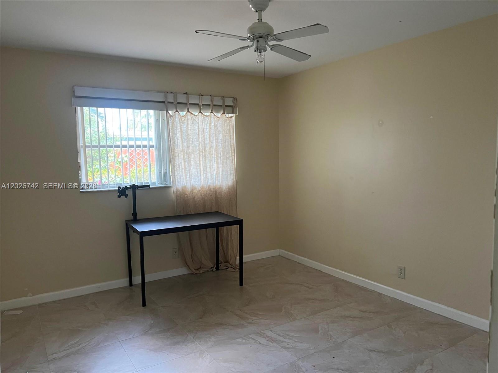 TAMARAC HILLS - Residential Lease