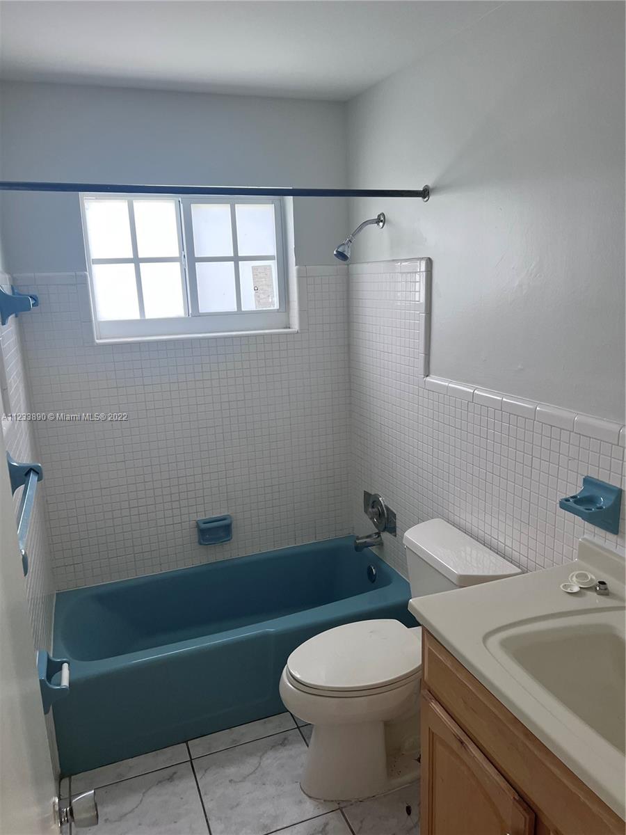 ALMAR ESTATES RESUB - Residential Lease
