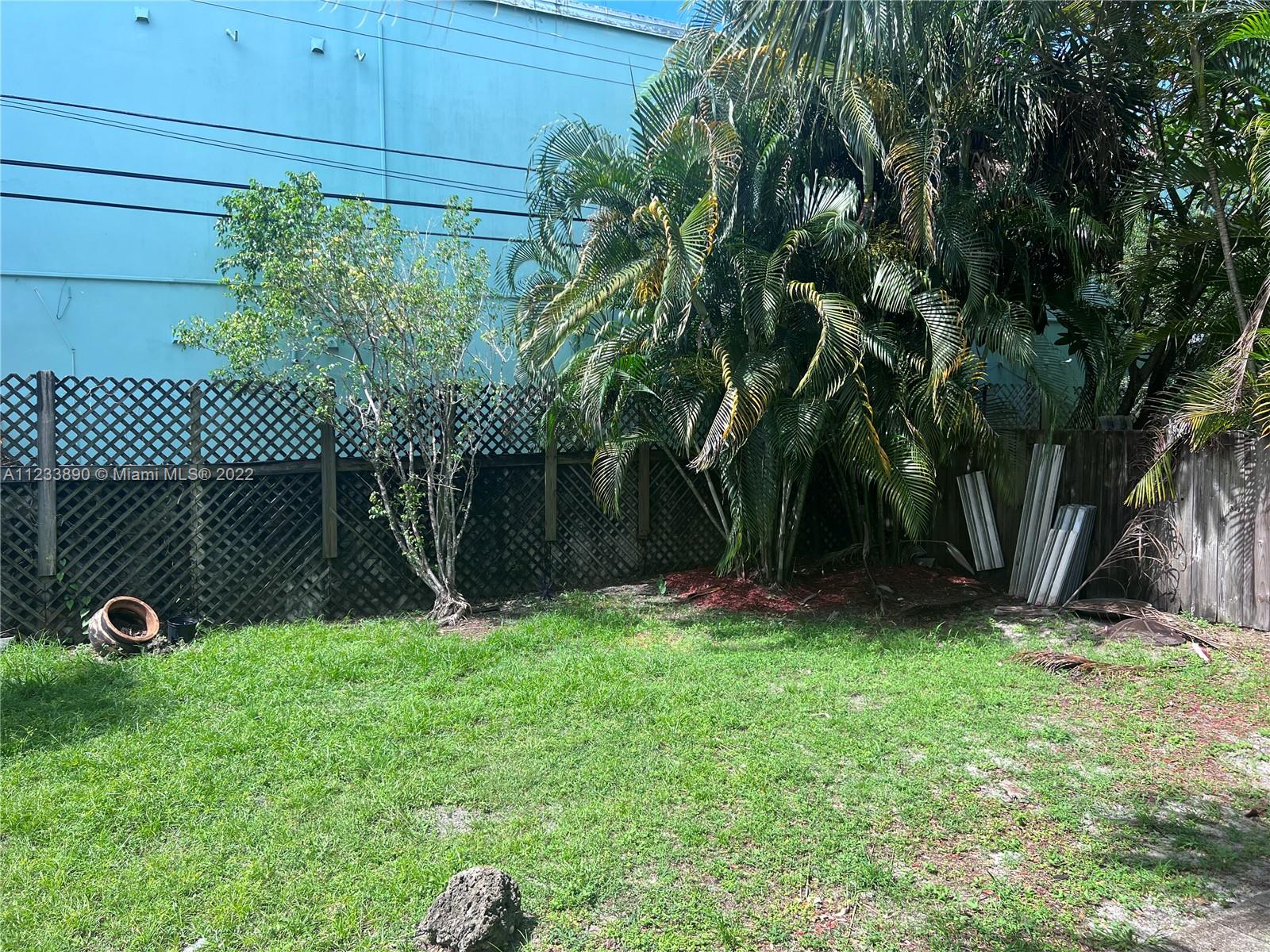 ALMAR ESTATES RESUB - Residential Lease