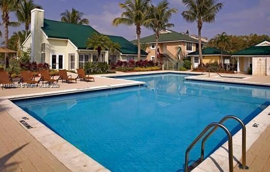This beautifully maintained 1/1 condo offers comfort, convenience, and resort-style living in the sought-after Preserves at Avery Lakes community. Enjoy a bright, open layout with a spacious living area, and private balcony, washer/dryer inside the unit.
Community amenities include a pool,  clubhouse, and lush landscaping throughout. With easy access to major highways, shopping, dining, and parks.
Low HOA, pet-friendly, and ready to move in—don’t miss this opportunity to own a slice of South Florida paradise!