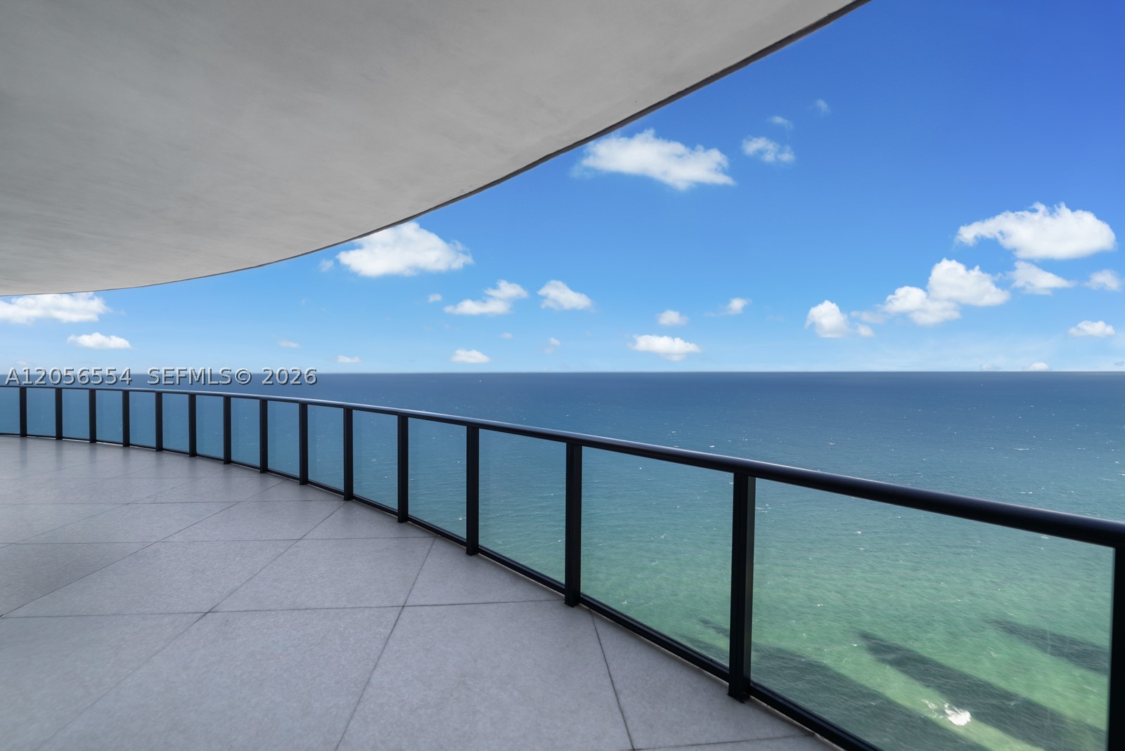 18555 COLLINS AVENUE COND - Residential