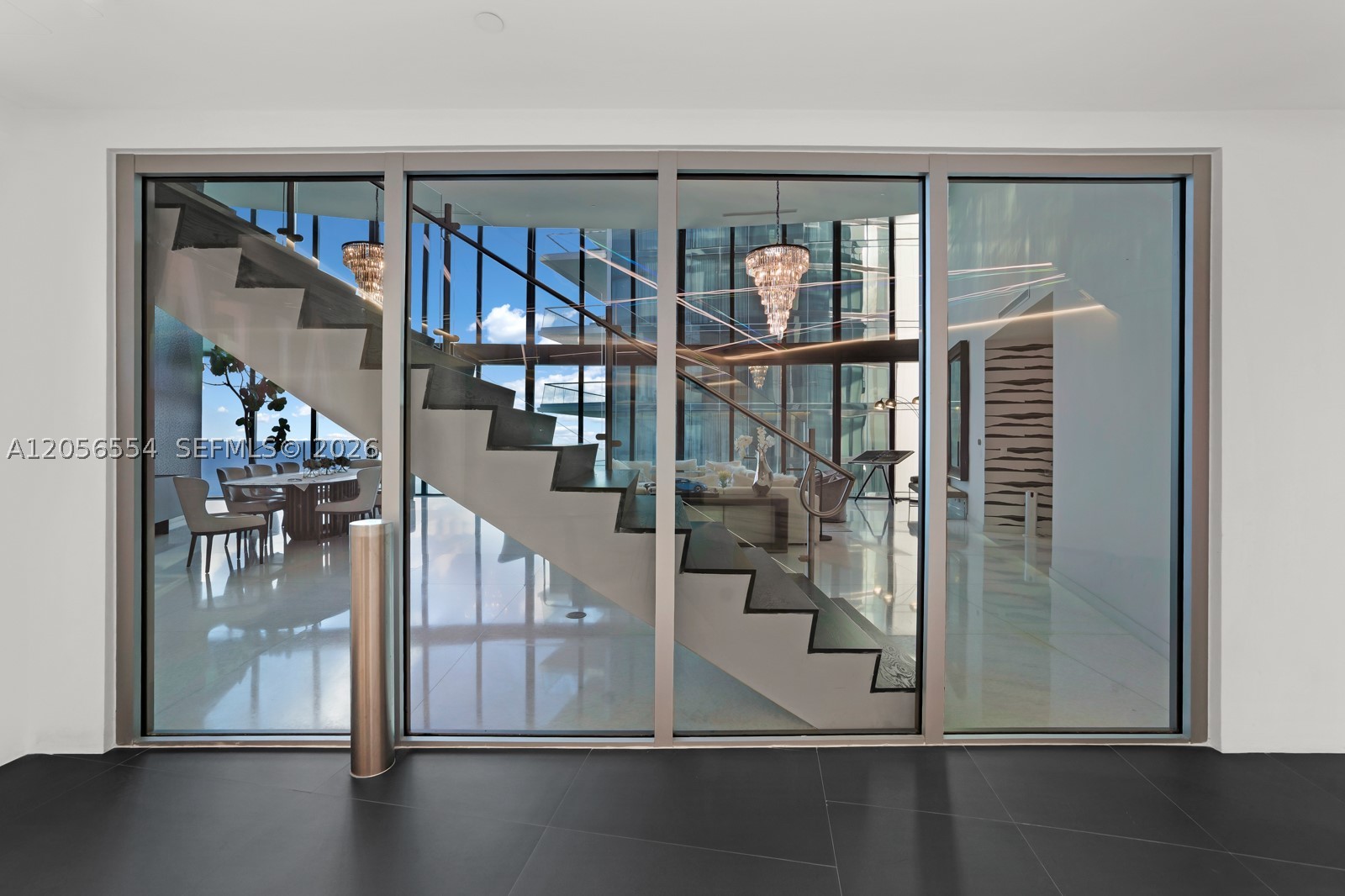 18555 COLLINS AVENUE COND - Residential