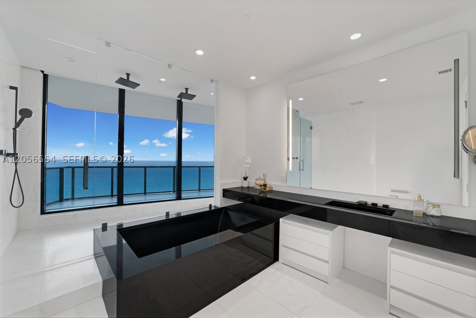 18555 COLLINS AVENUE COND - Residential
