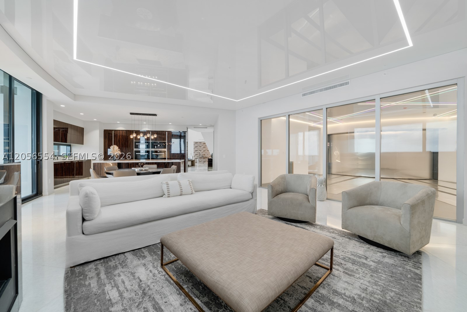 18555 COLLINS AVENUE COND - Residential