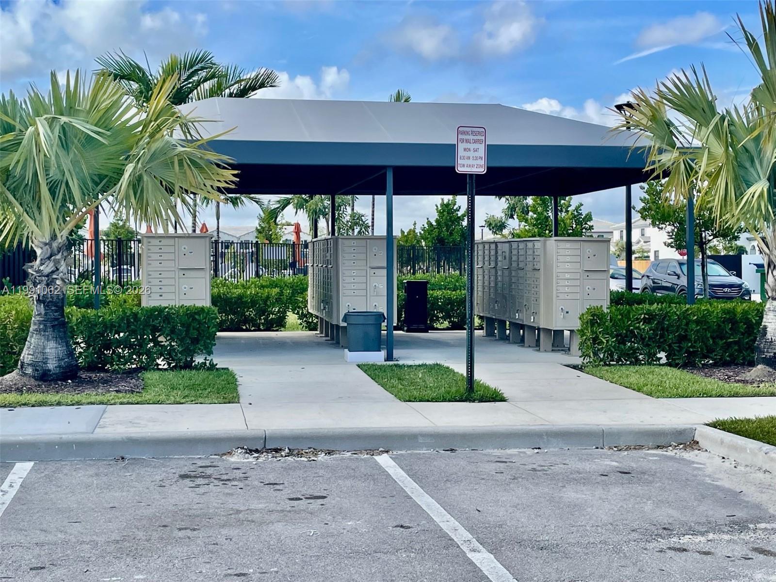 PINE VISTA - Residential
