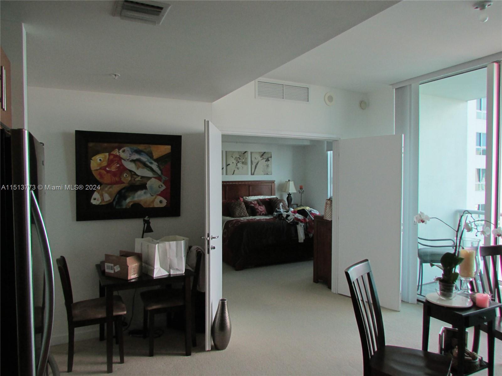 MET 1 CONDO - Residential