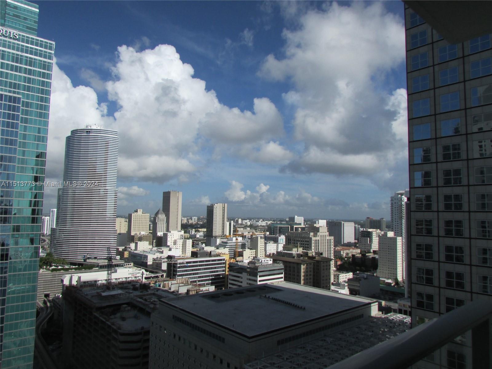 MET 1 CONDO - Residential