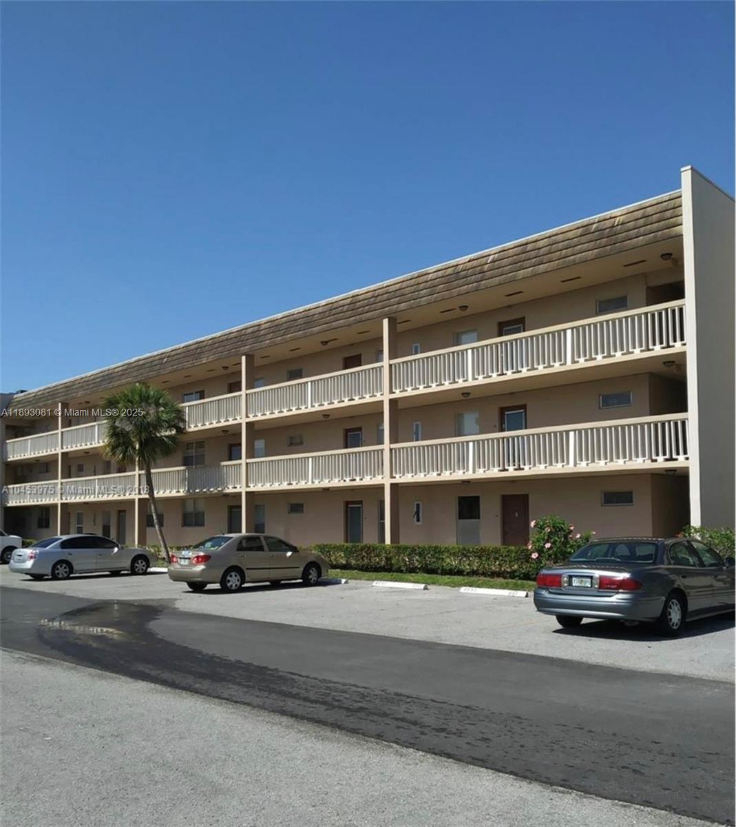 BERMUDA CLUB FOUR CONDO - Residential