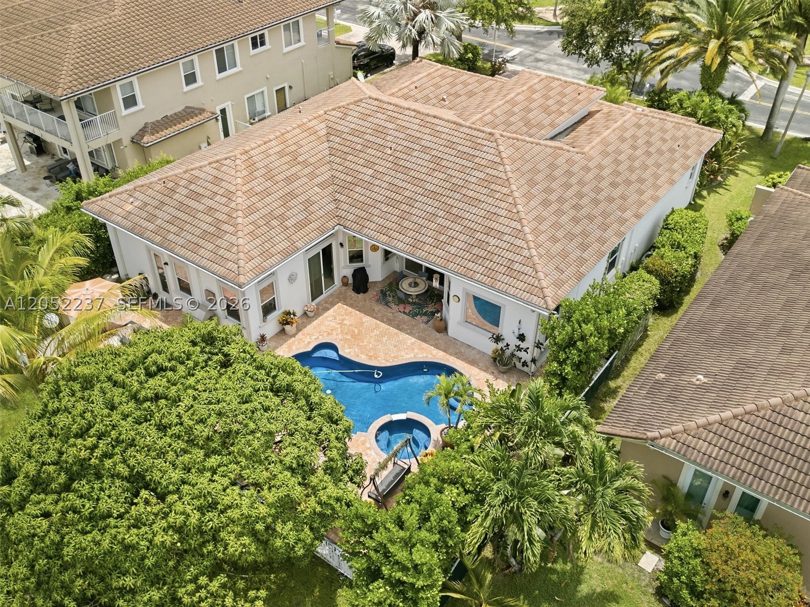 WYNDHAM LAKES WEST - Residential