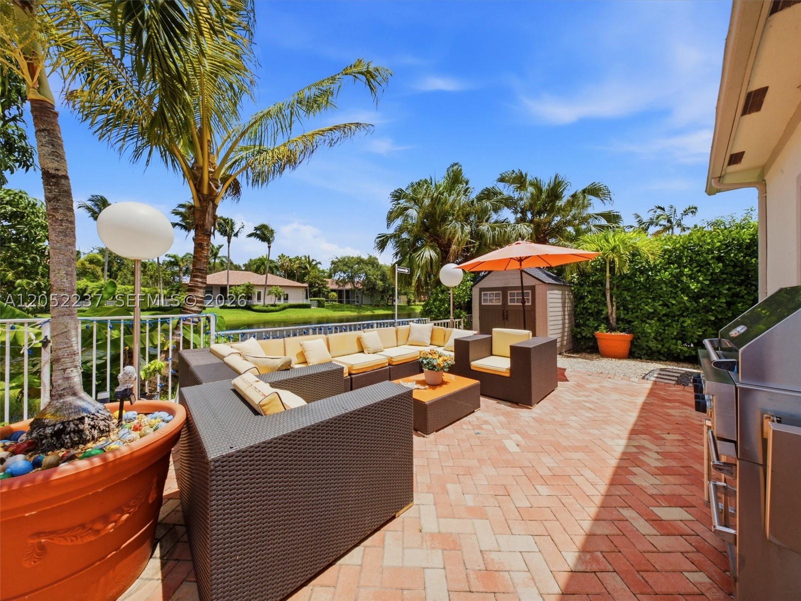 WYNDHAM LAKES WEST - Residential