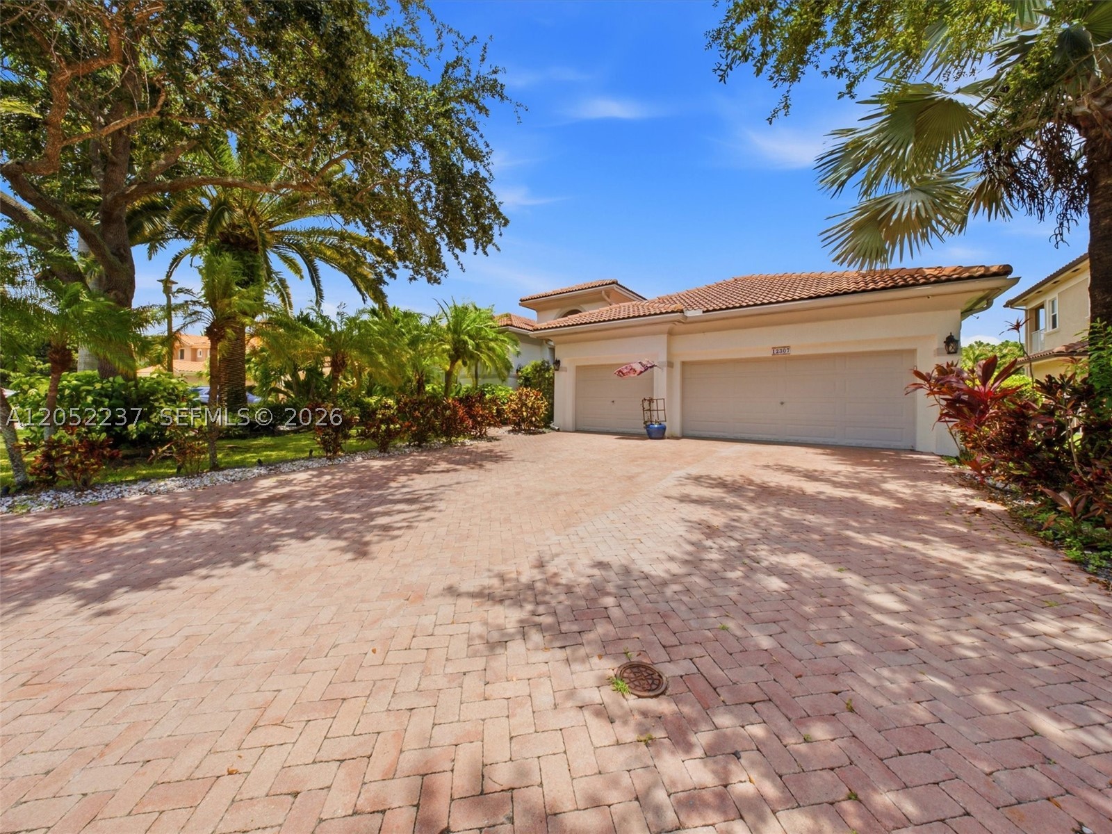 BREATHTAKING WEST-FACING LAKEFRONT POOL HOME | UNBEATABLE SUNSET VIEWS | TOP RATED SCHOOL ZONE | 5 BEDROOMS, 3 BATHROOMS | 3 CAR GARAGE | IMPACT WINDOWS & DOORS THROUGHOUT | Massive Lot | Under 3,000 Sq Ft | Bright Open Floor Plan | Fully Remodeled Kitchen & Bathrooms | Heated Saltwater Pool Overlooking The Lake | Enjoy Nightly Sunsets From Your Own Backyard | Mature Mango Trees – Guinness World Record Holder | 5th Bedroom Used As An Office | Hurricane-Impact Windows & Doors Throughout | Move-In Ready | Best School Zone in South Florida | A/C 2021 | Prime Location Near Parks, Shopping & Dining | VIRTUAL TOUR AVAILABLE.
Do Not Miss This Opportunity To Own The Best Property In Wyndham Lakes.
 SCHEDULE YOUR SHOWING TODAY!