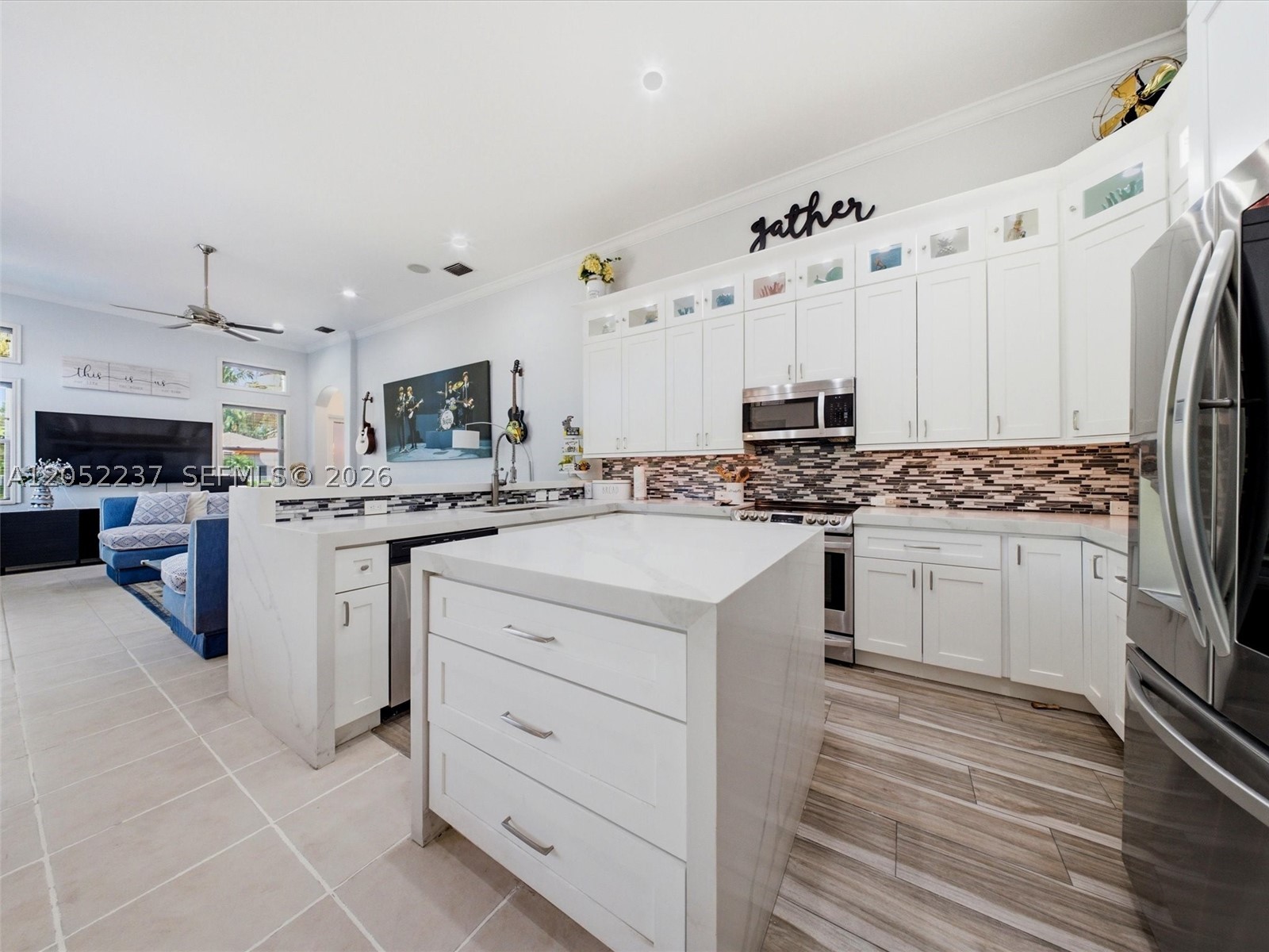 WYNDHAM LAKES WEST - Residential