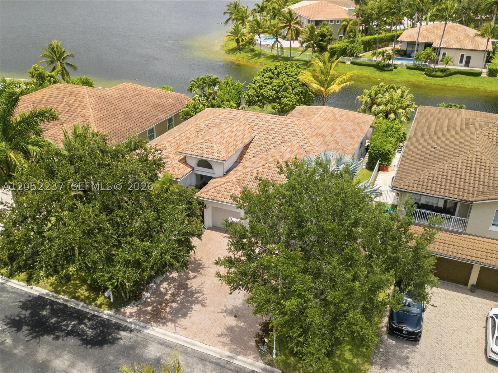 WYNDHAM LAKES WEST - Residential
