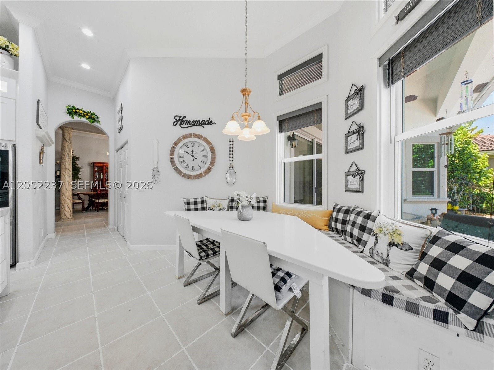 WYNDHAM LAKES WEST - Residential