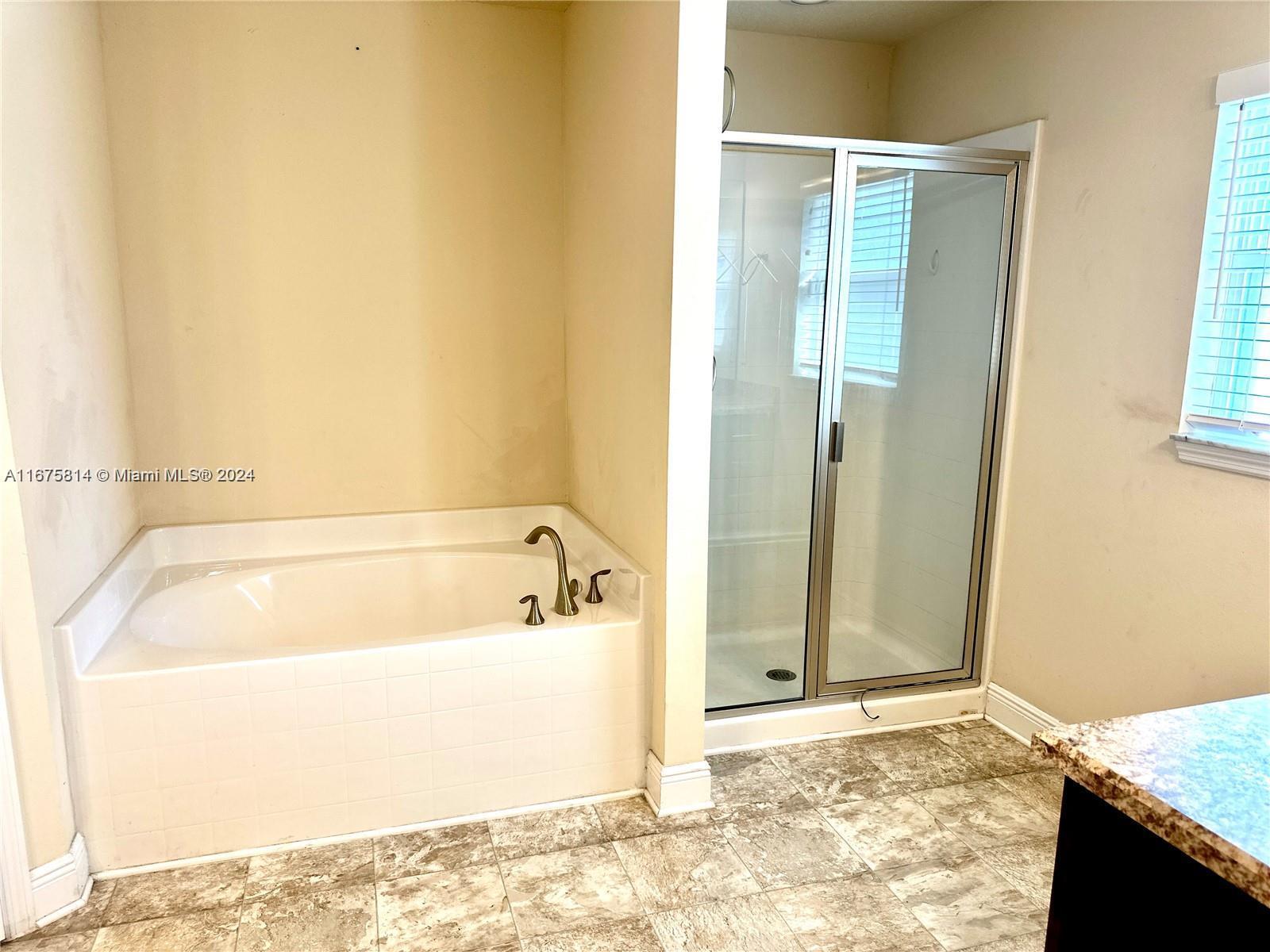 PORT ST LUCIE SECTION 43 - Residential Lease