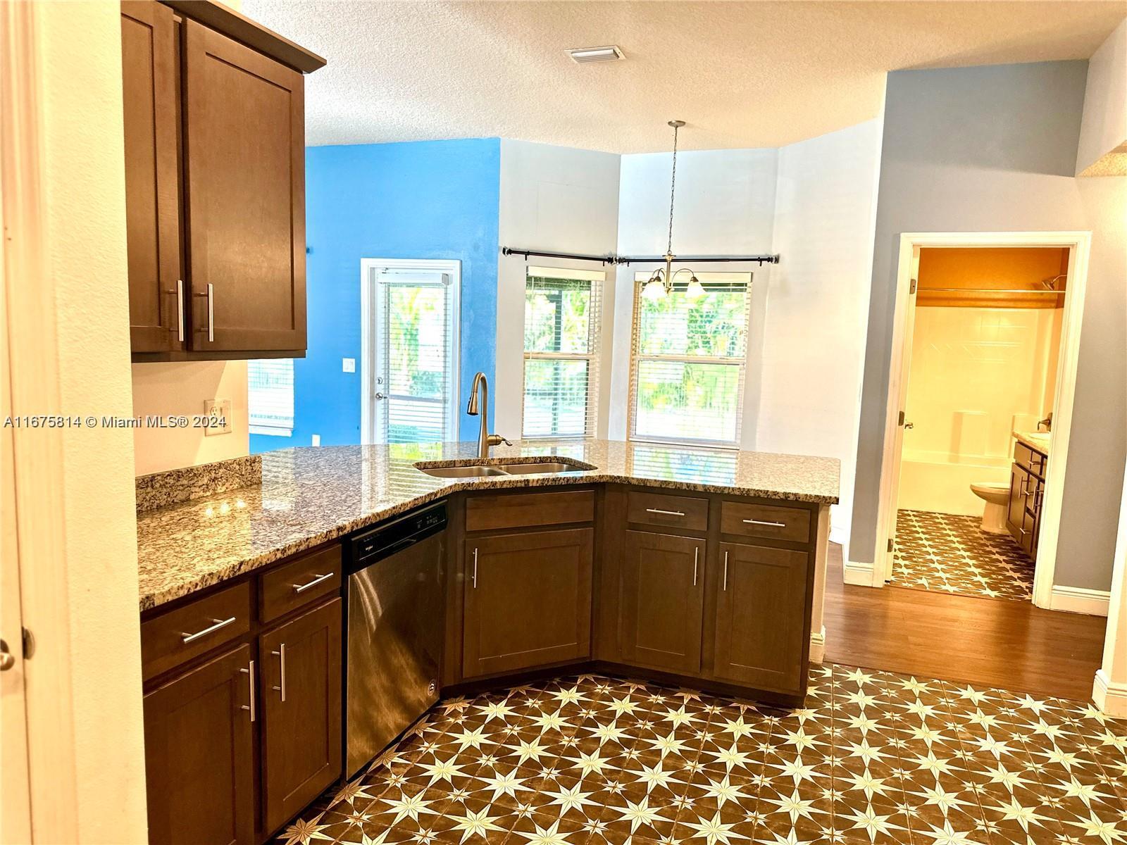 PORT ST LUCIE SECTION 43 - Residential Lease