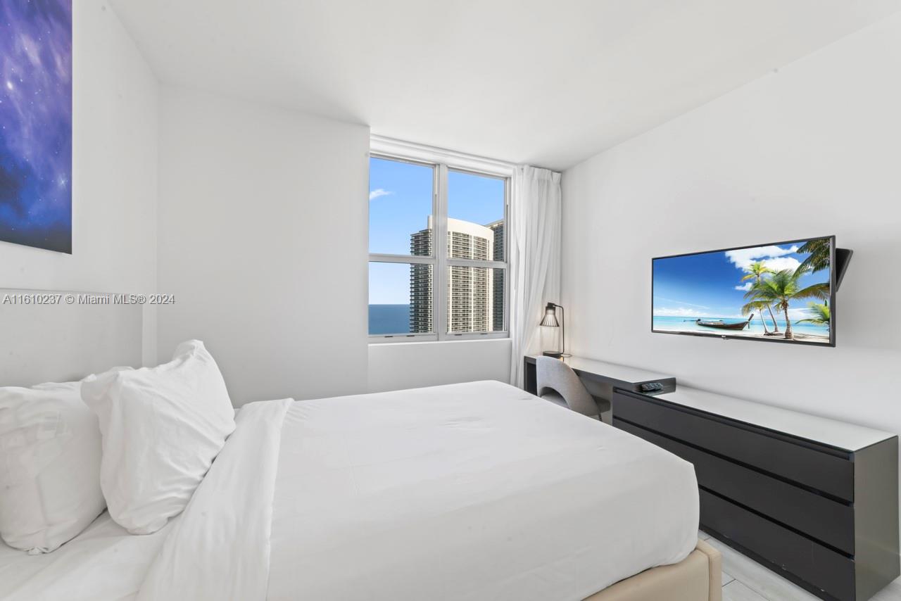 4010 SOUTH OCEAN CONDO - Residential