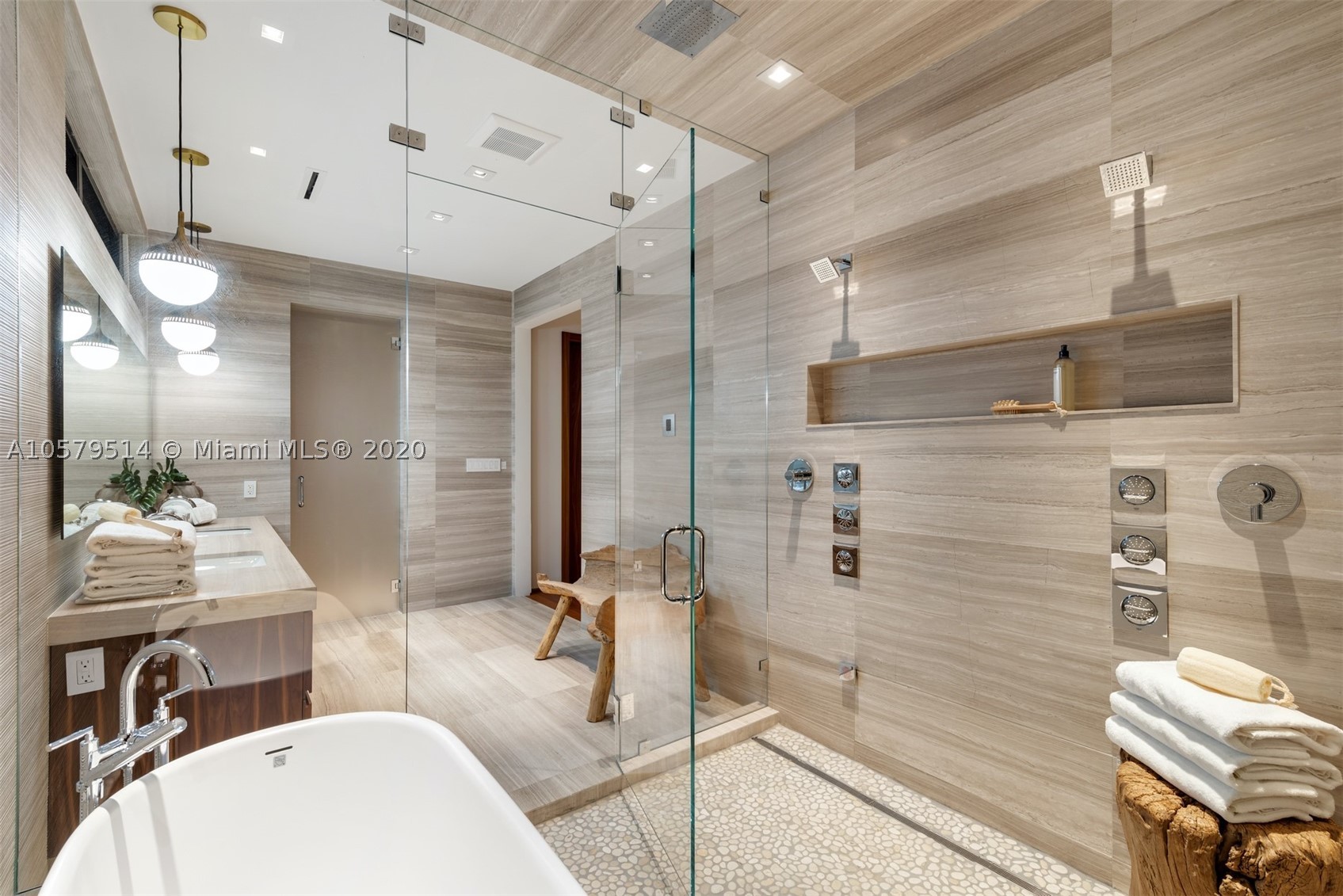 DI LIDO ISLAND - Residential