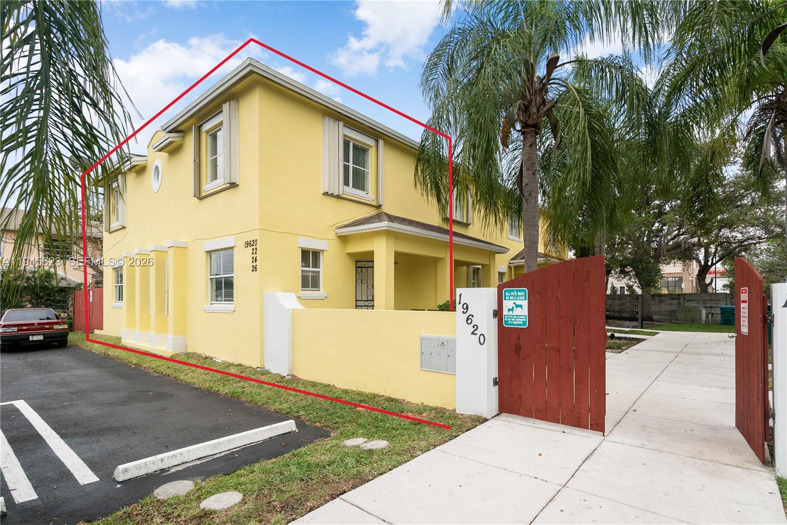 POINT ROYALE BUILDINGS ON - Residential