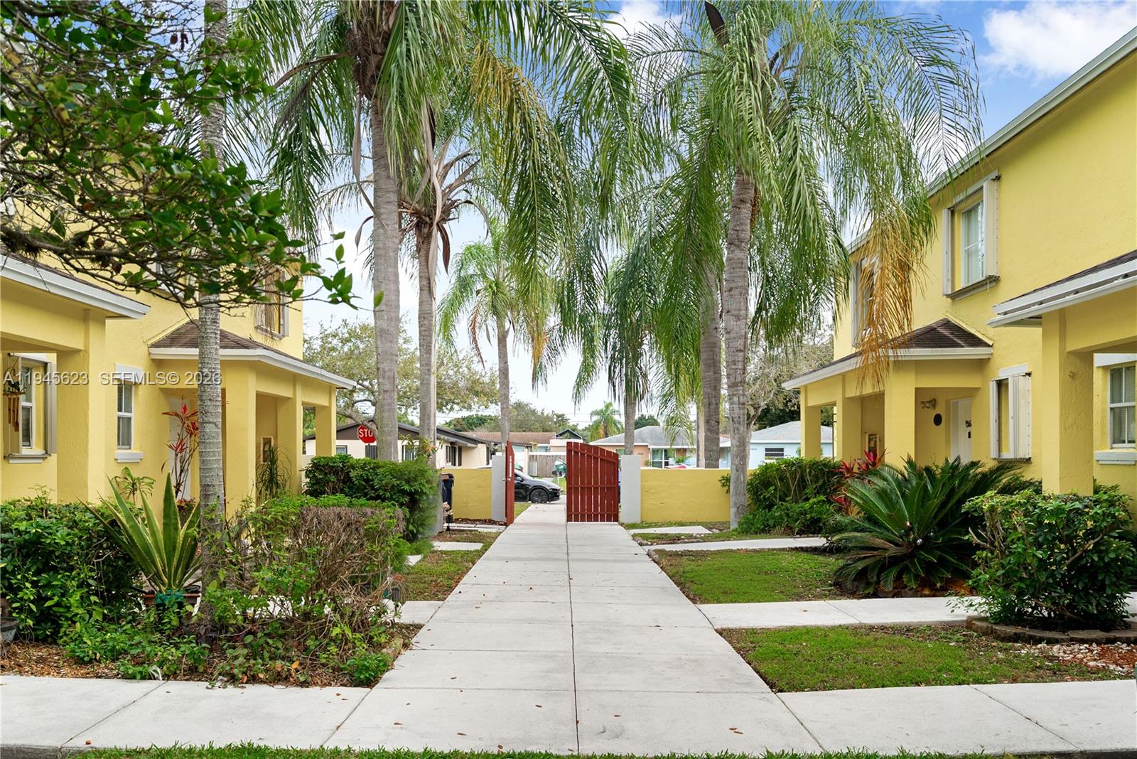 POINT ROYALE BUILDINGS ON - Residential