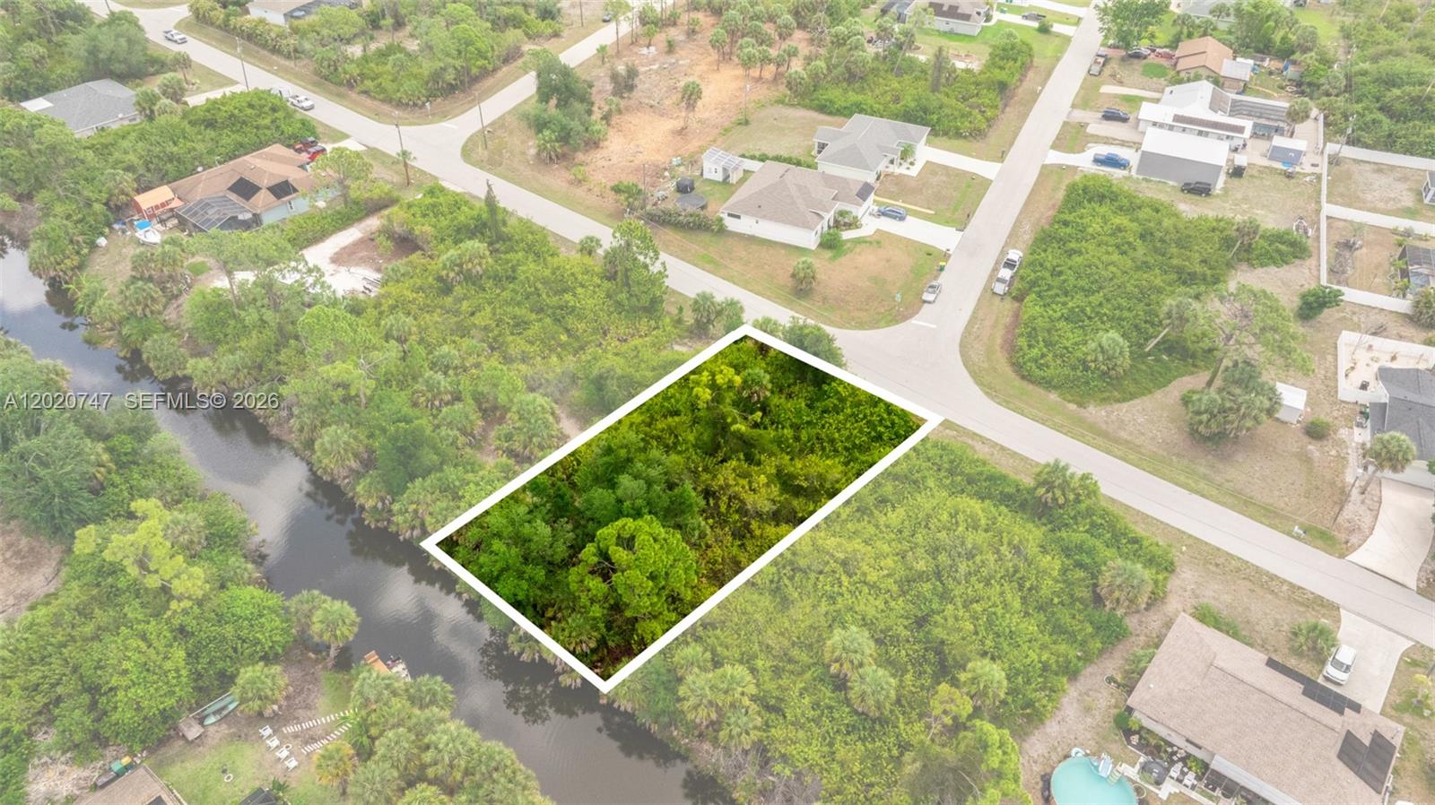PORT CHARLOTTE SECTION 87 - Land