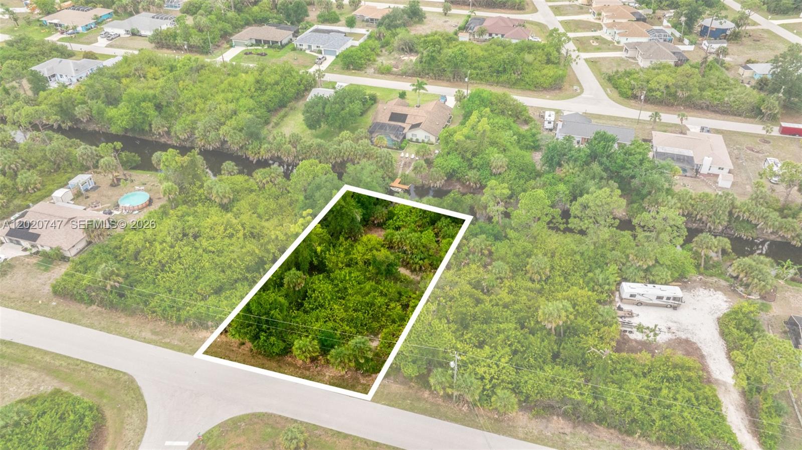 PORT CHARLOTTE SECTION 87 - Land