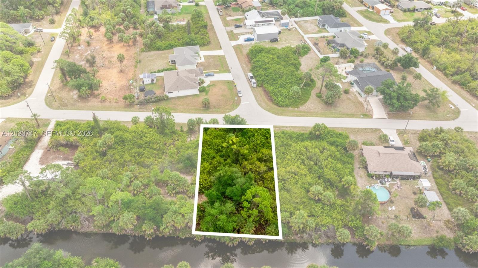 PORT CHARLOTTE SECTION 87 - Land