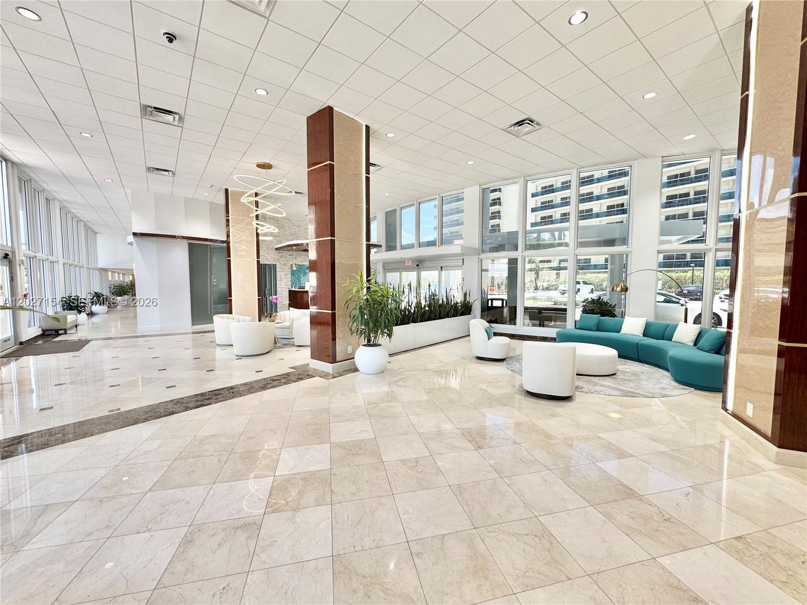 GALLEON CONDO - Residential