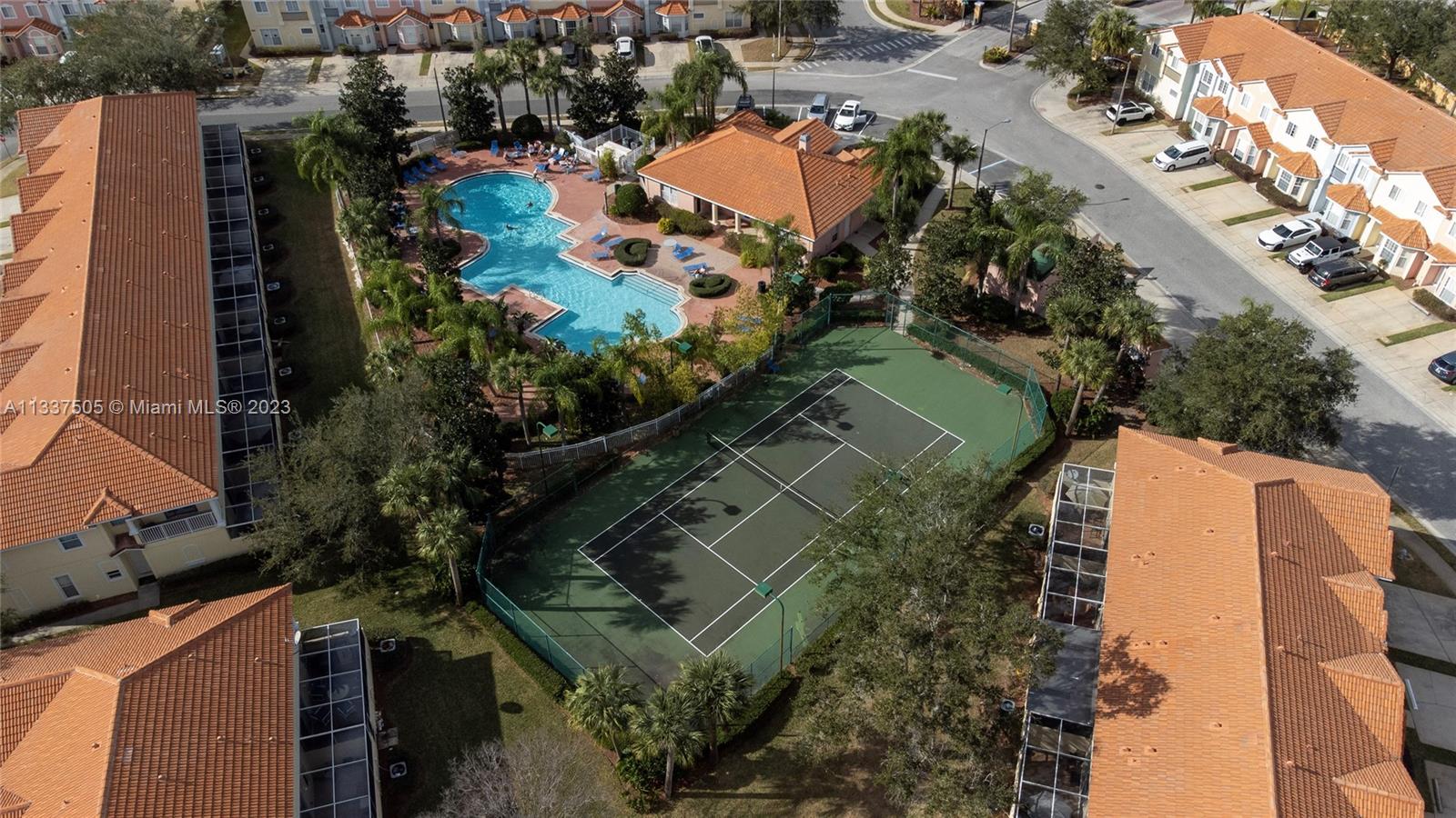 FIESTA KEY - Residential