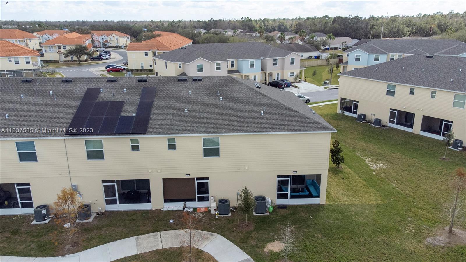 FIESTA KEY - Residential
