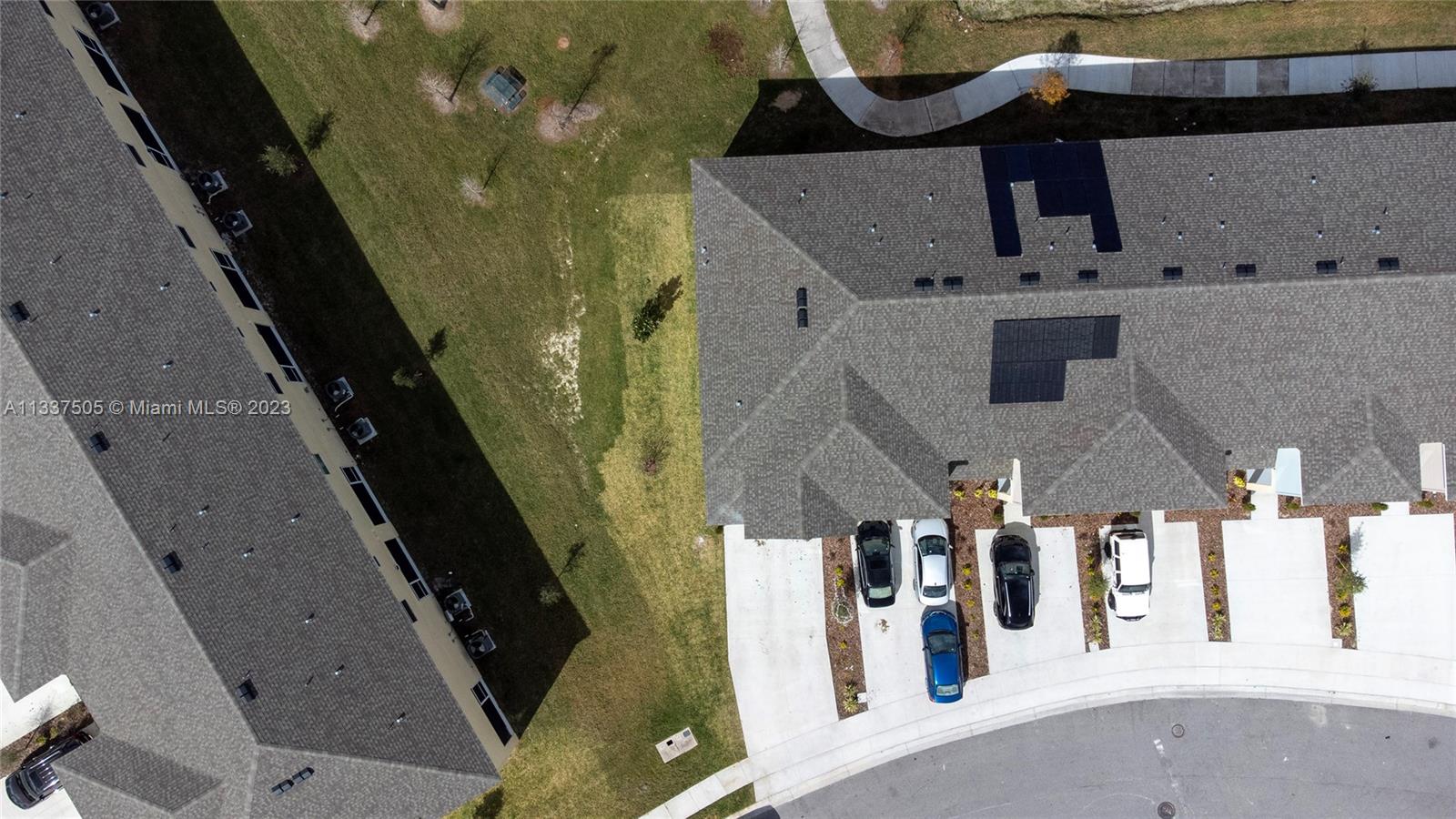 FIESTA KEY - Residential
