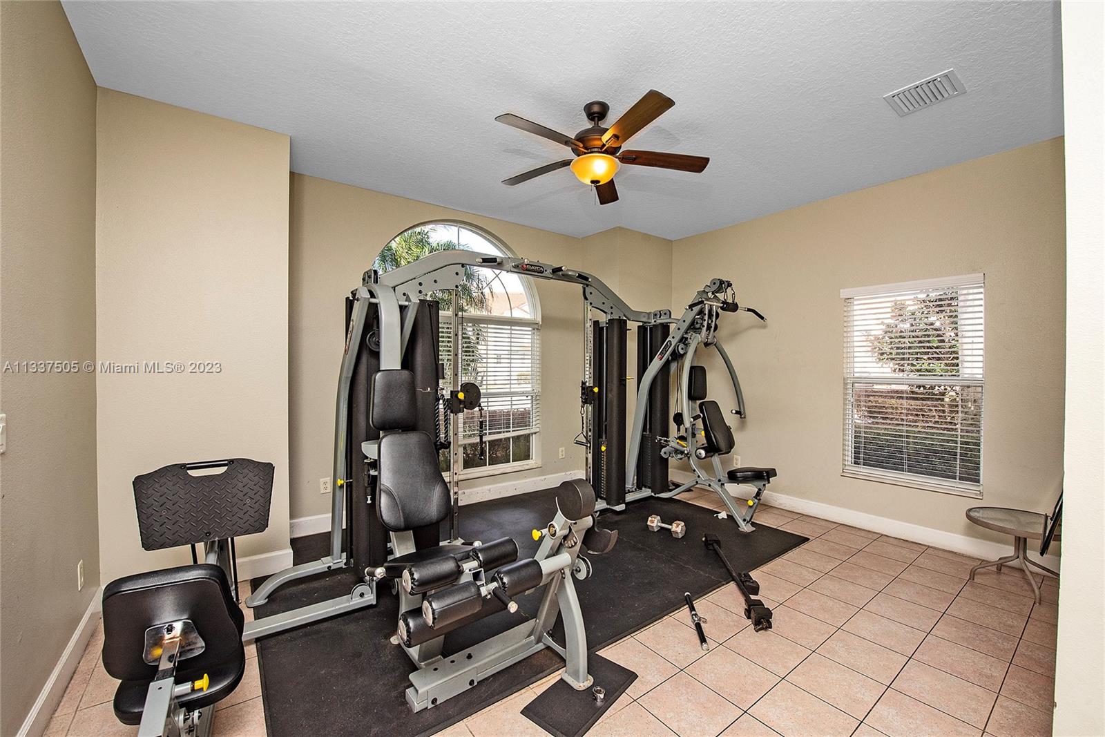 FIESTA KEY - Residential