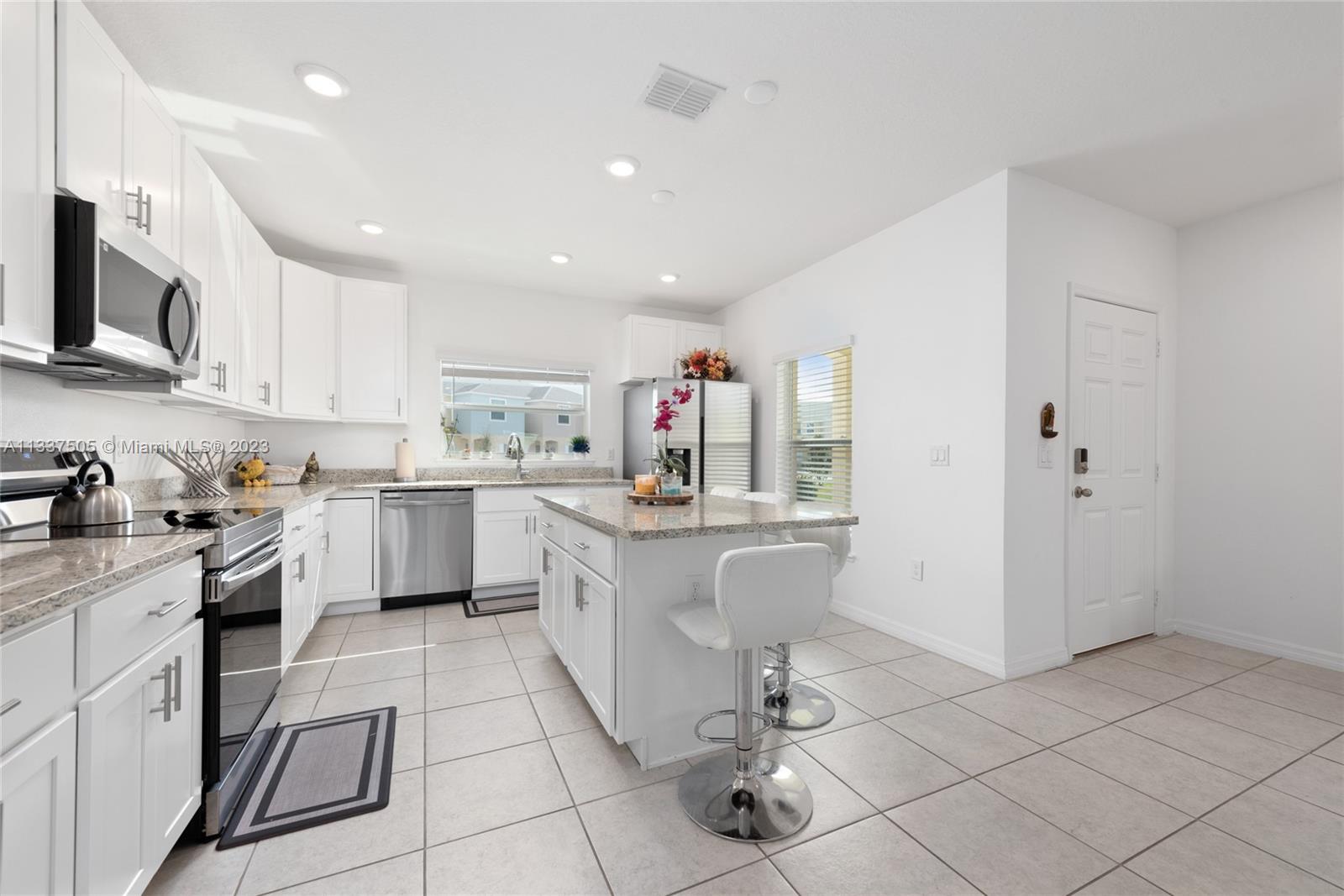 FIESTA KEY - Residential