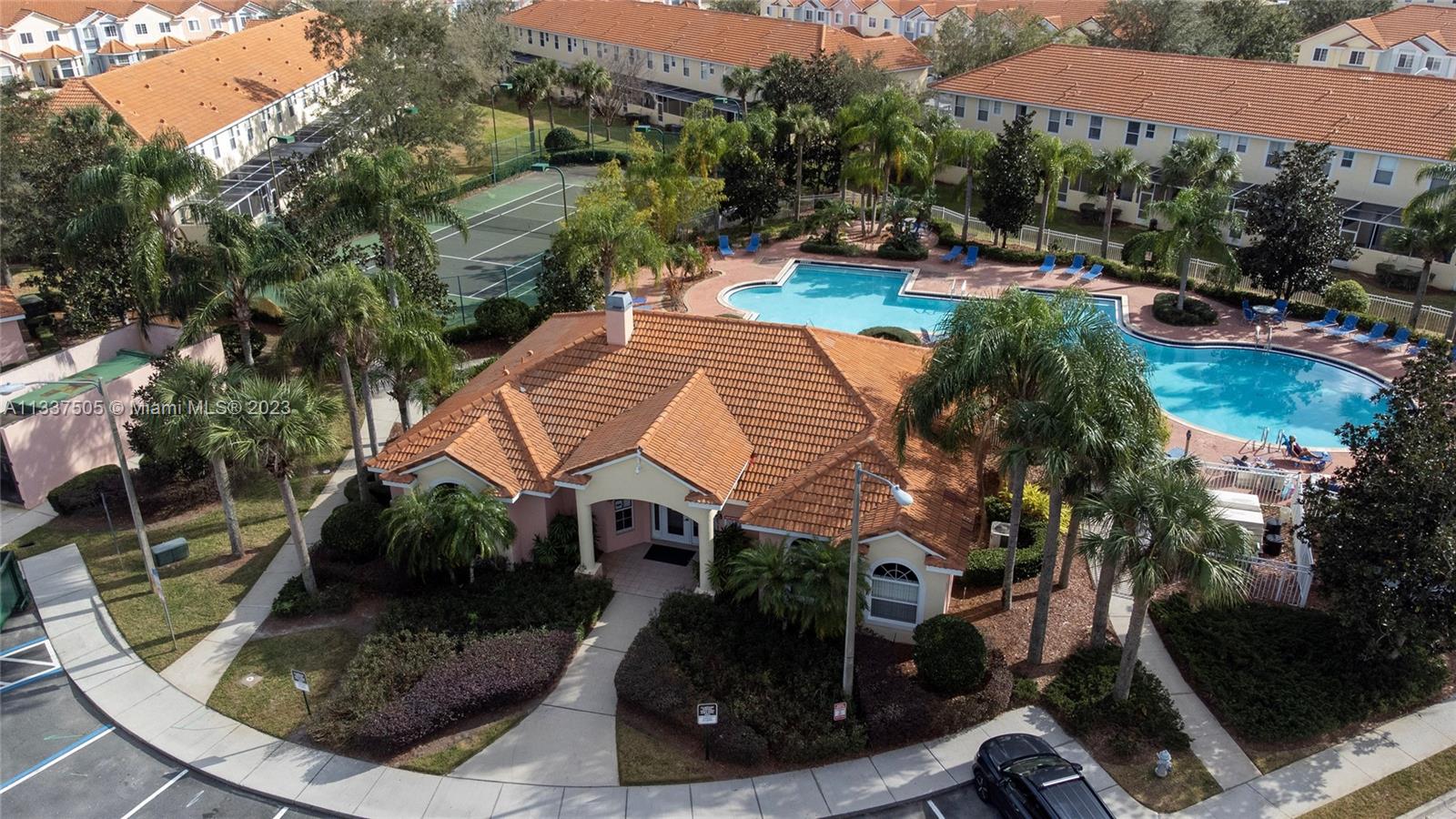 FIESTA KEY - Residential