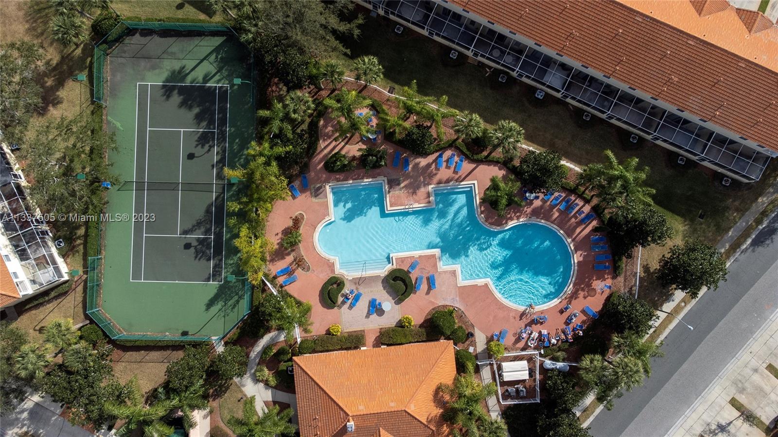 FIESTA KEY - Residential