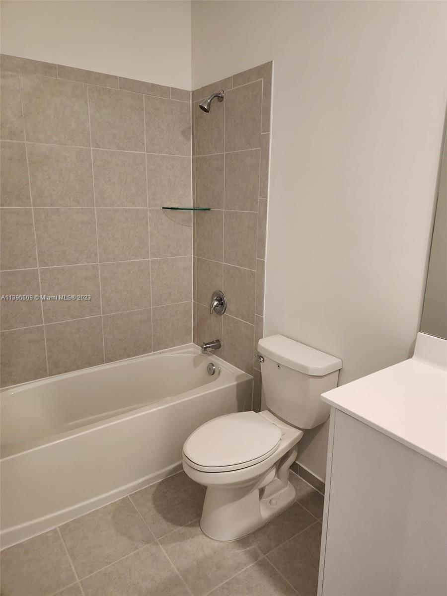 PINE ISLE - Residential Lease