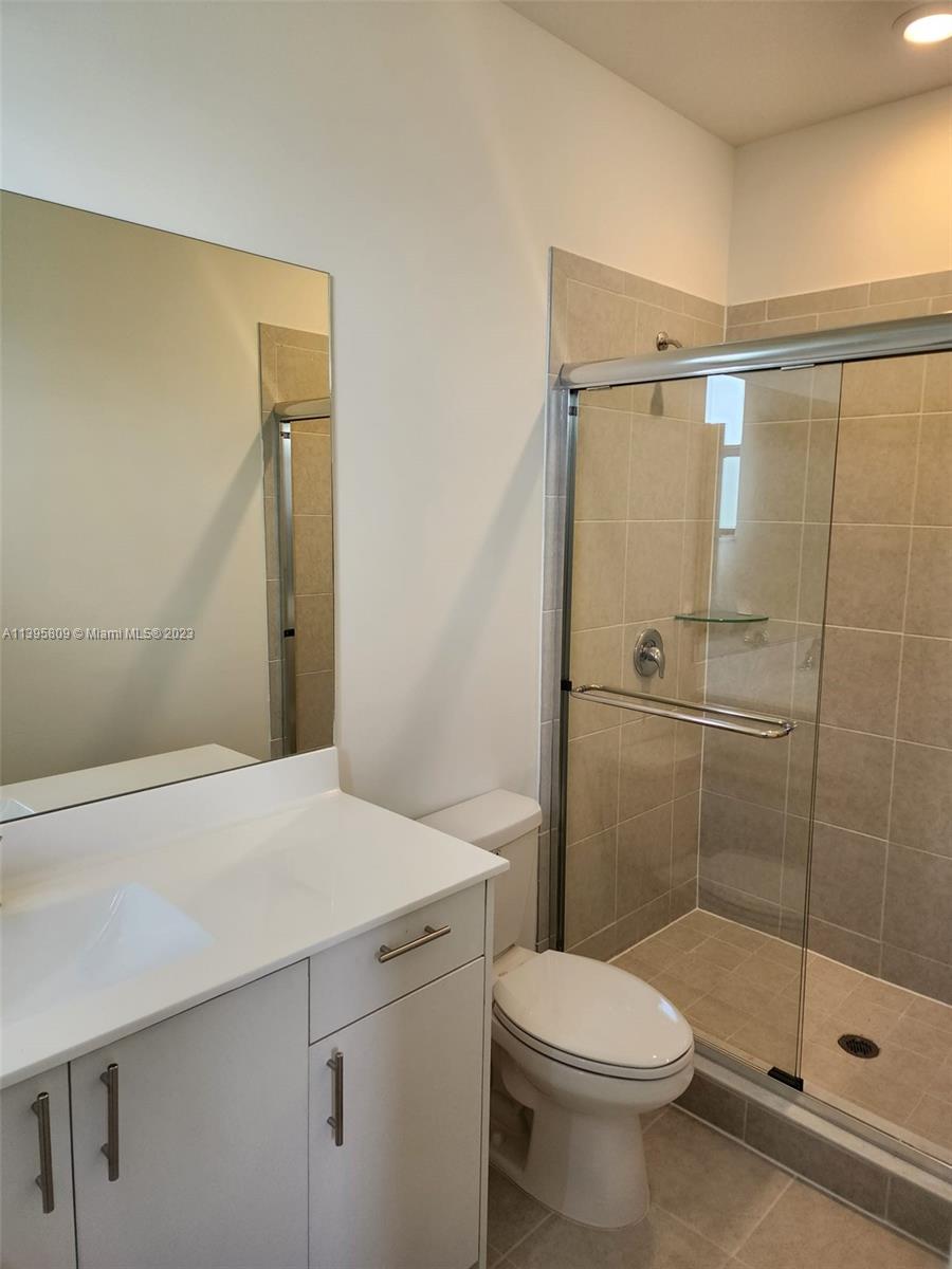 PINE ISLE - Residential Lease