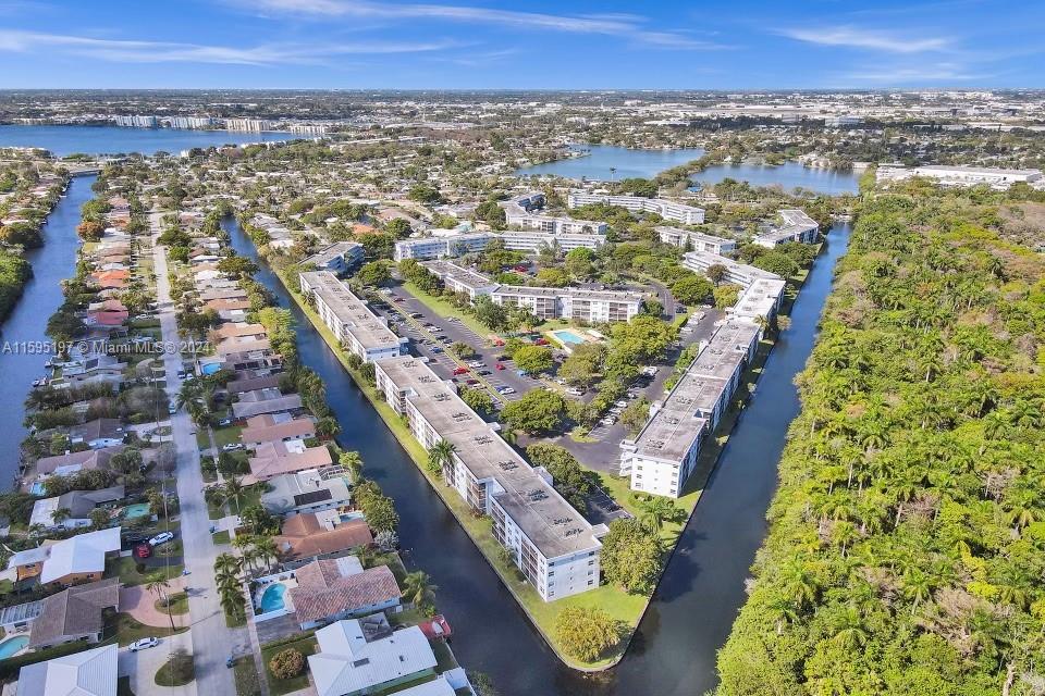 ROYAL PARK CONDO - Residential